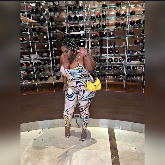 Meet your Posher, Neet - Picture 3 of 17